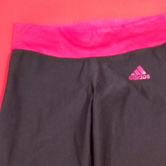 Adidas cropped athletic / running jogger black red women's size S - Picture 2 of 7
